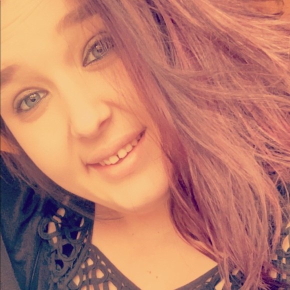 melanieflores98